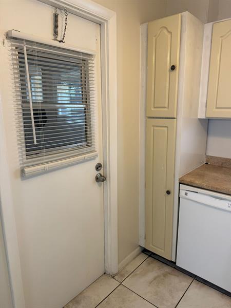 Image 8 of 17 For 2060 81st Ave  326