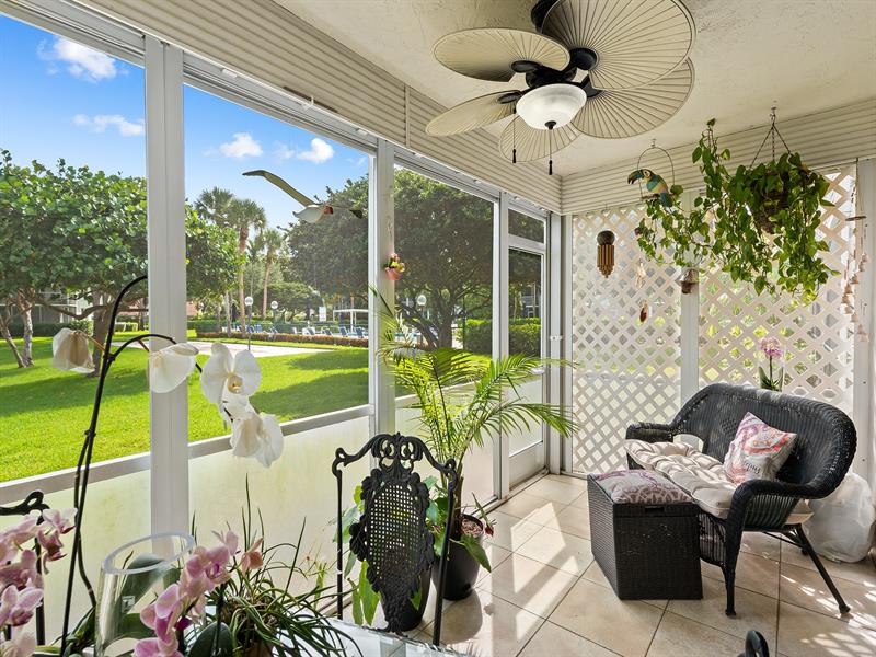 Image 19 of 22 For 4221 Palm Aire Dr  102