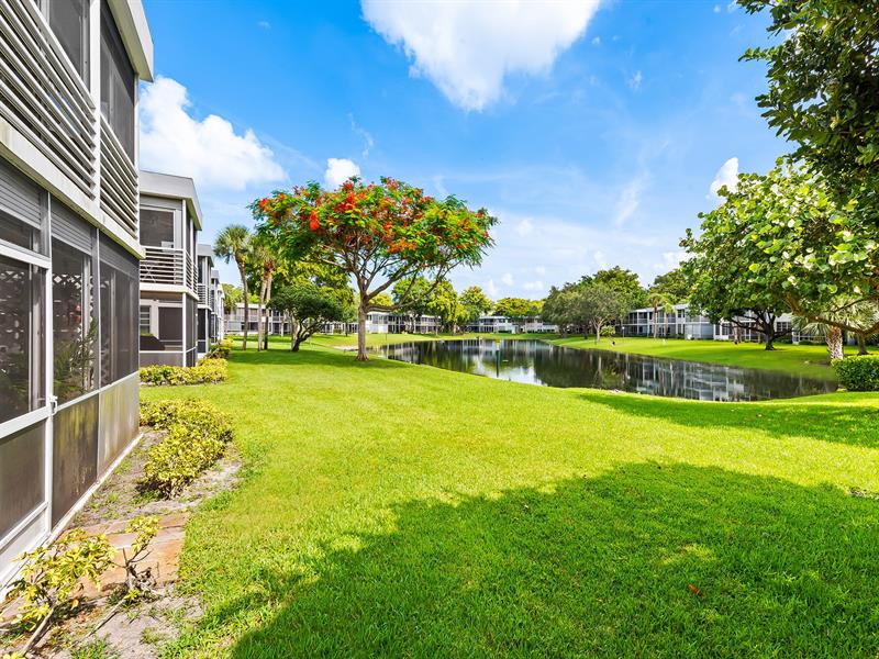 Image 20 of 22 For 4221 Palm Aire Dr  102