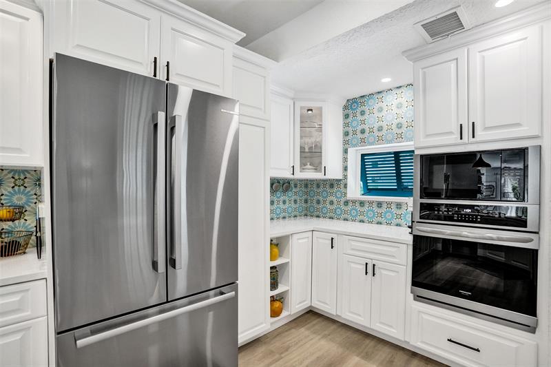 Image 14 of 90 For 3206 Robbins Rd