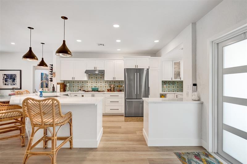 Image 20 of 90 For 3206 Robbins Rd