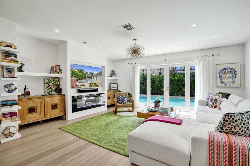 Image 35 of 90 For 3206 Robbins Rd