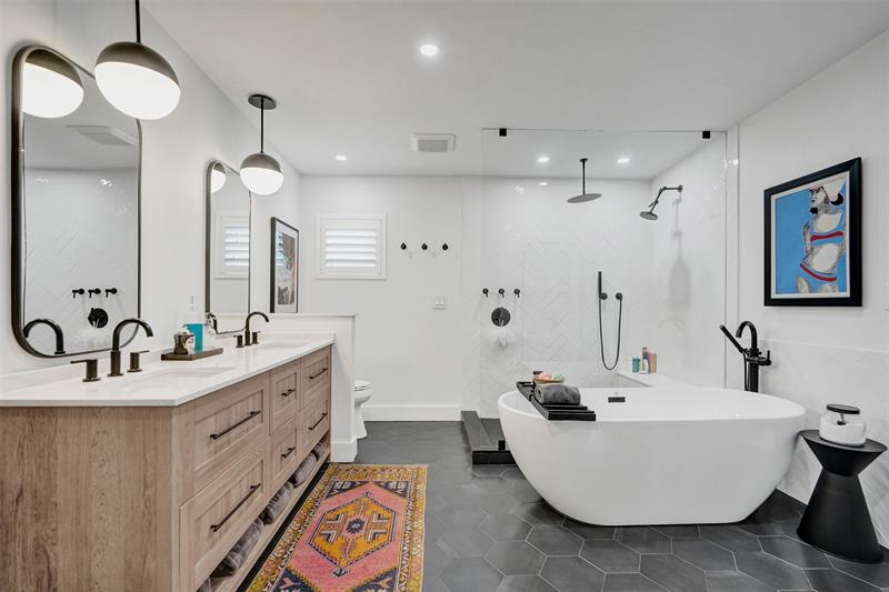 Image 41 of 90 For 3206 Robbins Rd