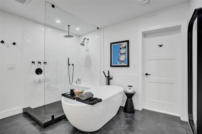 Image 43 of 90 For 3206 Robbins Rd