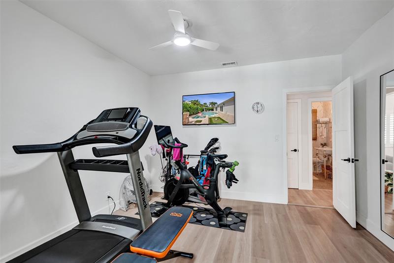 Image 62 of 90 For 3206 Robbins Rd