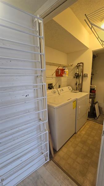 Image 13 of 33 For 8871 Wiles Road  202