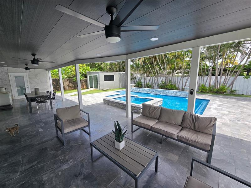 Image 10 of 41 For 2340 8th Ave