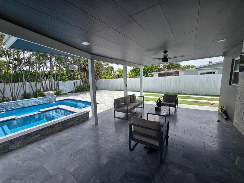 Image 8 of 41 For 2340 8th Ave