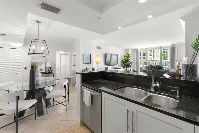 Image 11 of 23 For 99 Mizner Boulevard  403