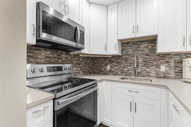 Image 9 of 46 For 79 Prescott D  79