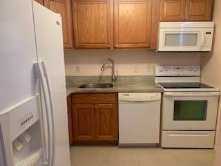 Image 4 of 11 For 608 Natura Blvd  305