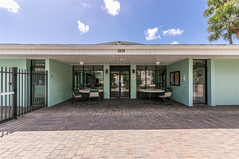 Image 7 of 11 For 608 Natura Blvd  305