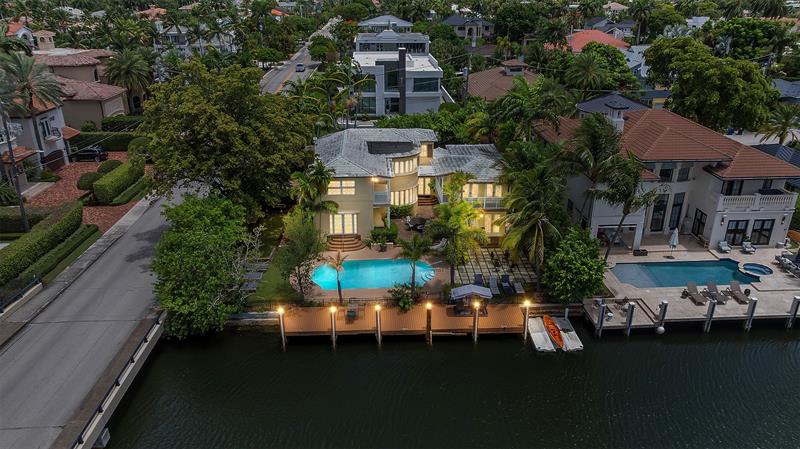Image 4 of 32 For 2300 Castilla Isle