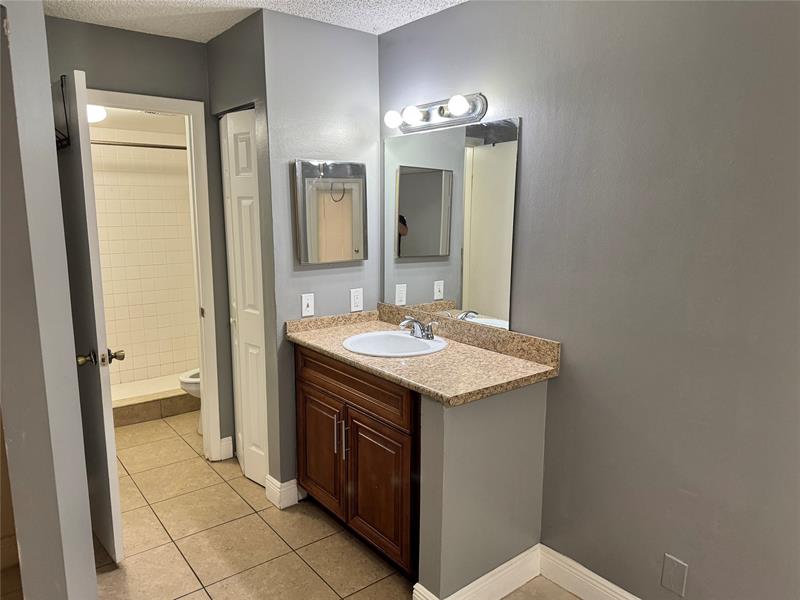 Image 15 of 16 For 9999 Summerbreeze Dr  704