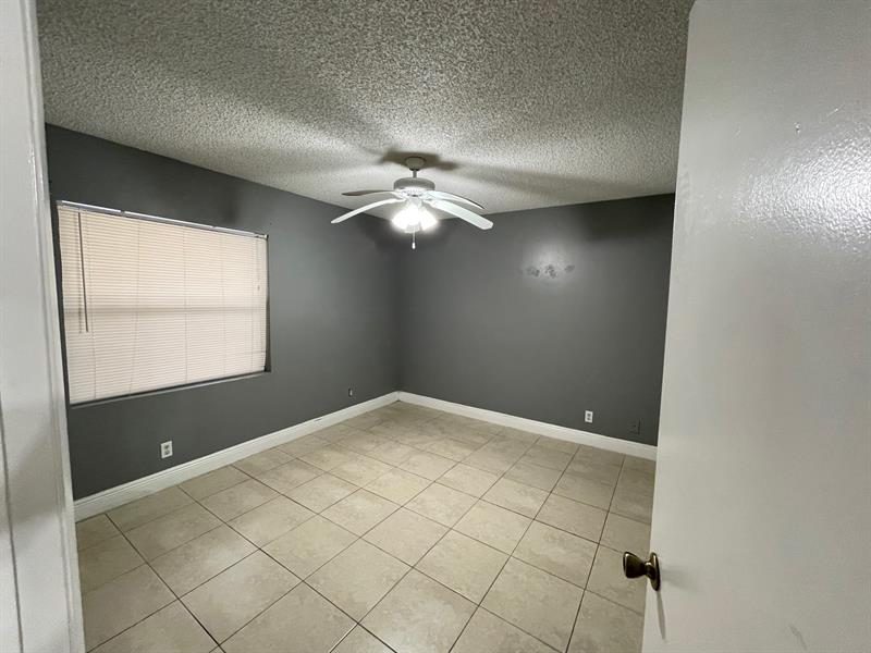 Image 7 of 16 For 9999 Summerbreeze Dr  704
