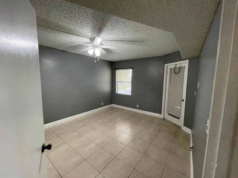 Image 8 of 16 For 9999 Summerbreeze Dr  704