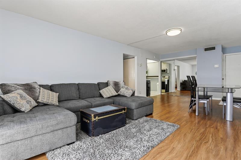 Image 12 of 20 For 1428 4th Ave  228