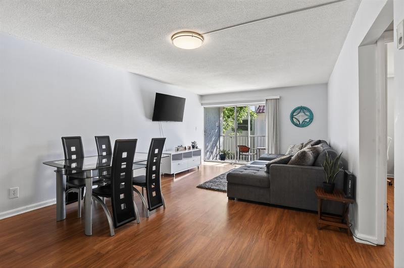 Image 3 of 20 For 1428 4th Ave  228