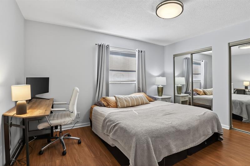 Image 6 of 20 For 1428 4th Ave  228
