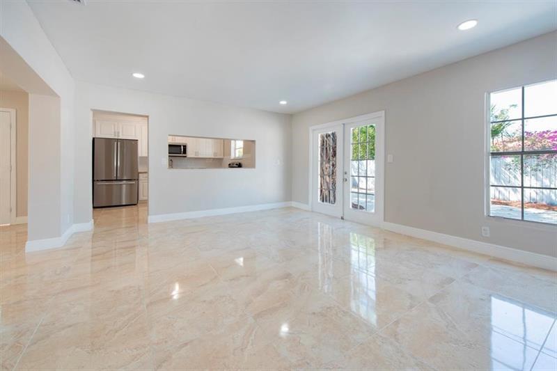 Image 11 of 22 For 1031 6th Way