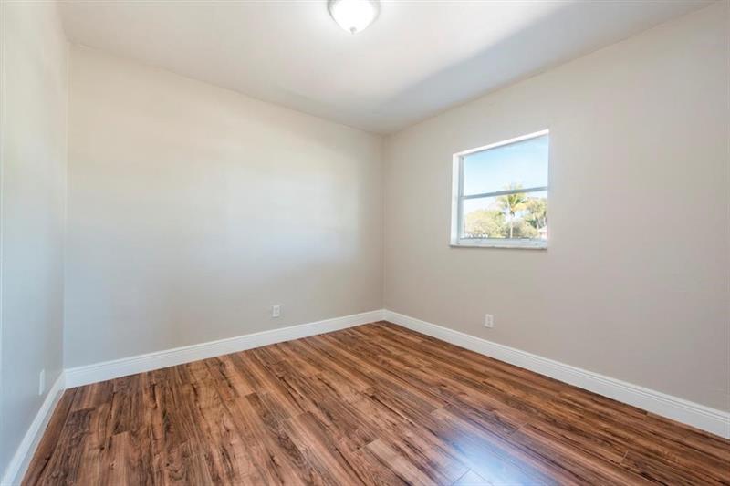 Image 19 of 22 For 1031 6th Way