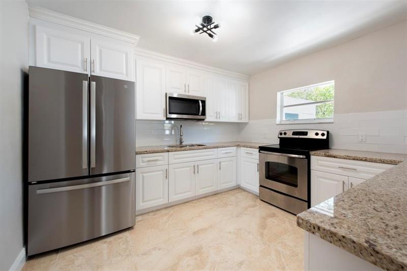 Image 7 of 22 For 1031 6th Way