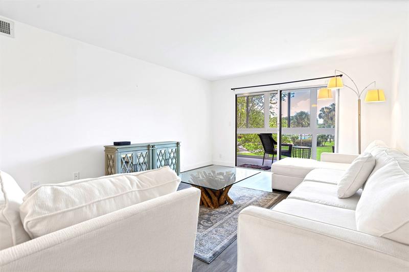 Image 20 of 46 For 2805 Victoria Way  F 2