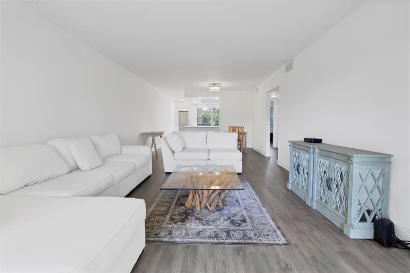 Image 21 of 46 For 2805 Victoria Way  F 2