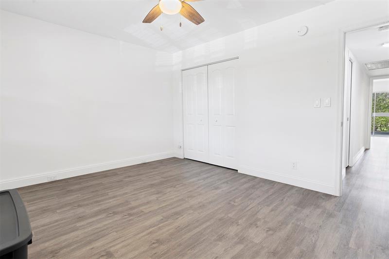 Image 27 of 46 For 2805 Victoria Way  F 2