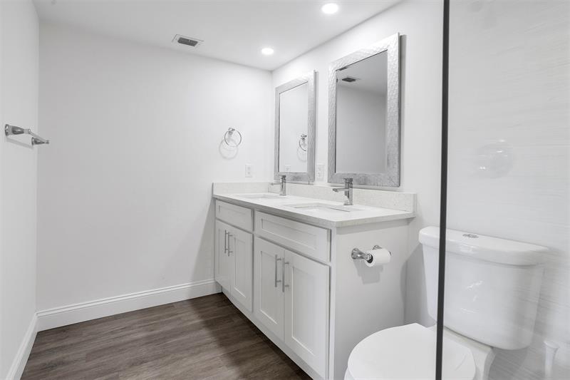 Image 31 of 46 For 2805 Victoria Way  F 2