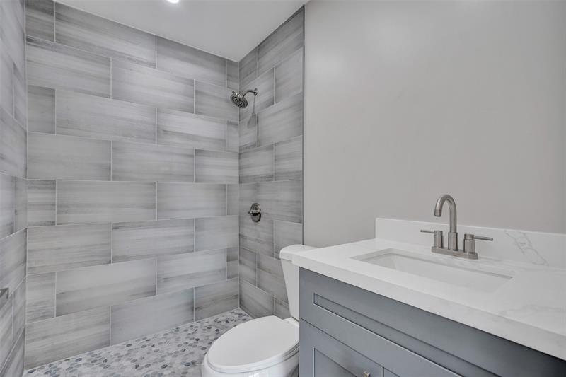 Image 22 of 34 For 2614 65th St