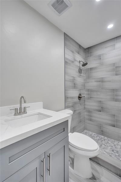 Image 28 of 34 For 2614 65th St