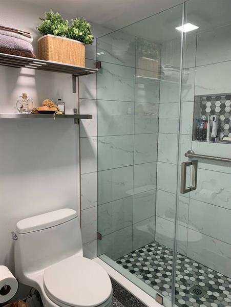 Image 21 of 33 For 7776 Trent Dr  305