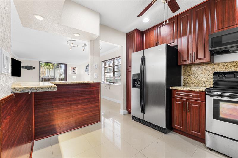 Image 7 of 36 For 3361 85th Ave  109