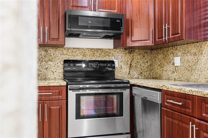 Image 8 of 36 For 3361 85th Ave  109