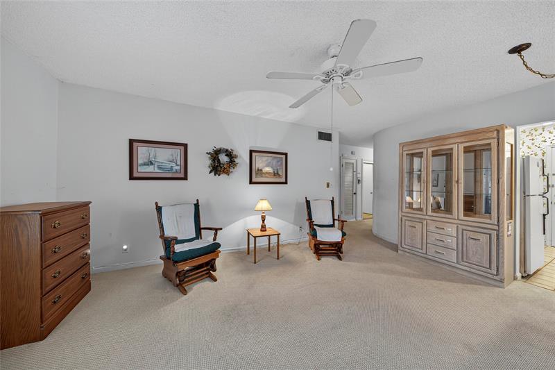 Image 6 of 25 For 2220 68th  1005