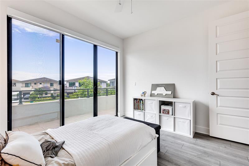 Image 42 of 64 For 10995 Passage Way