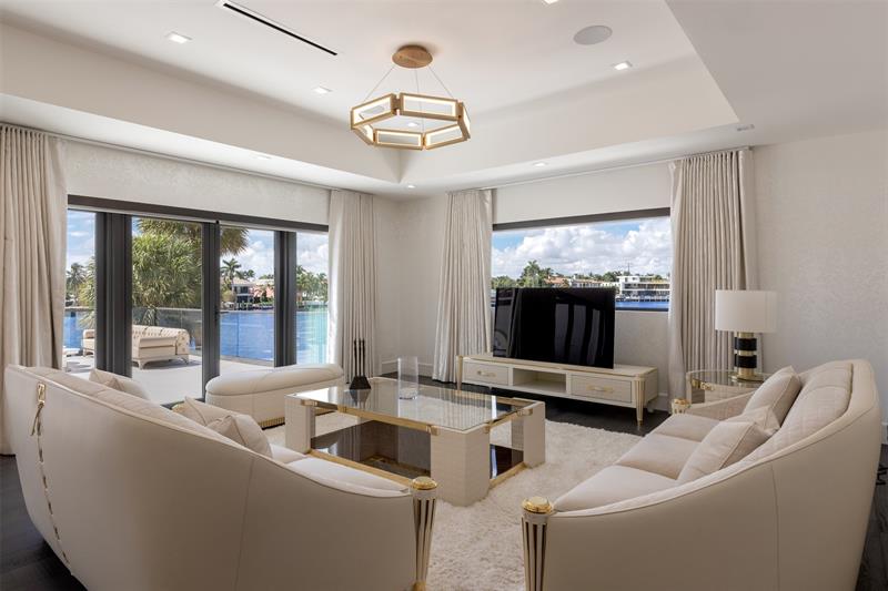 Image 31 of 53 For 529 Bontona Ave