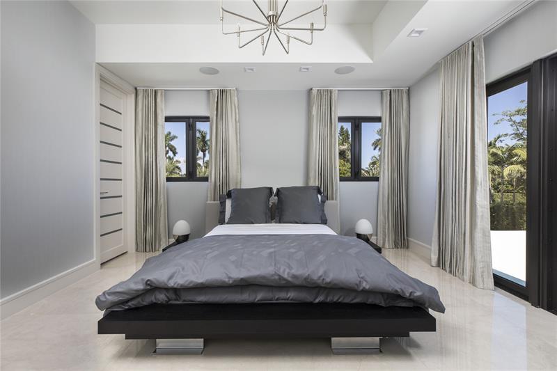 Image 37 of 53 For 529 Bontona Ave