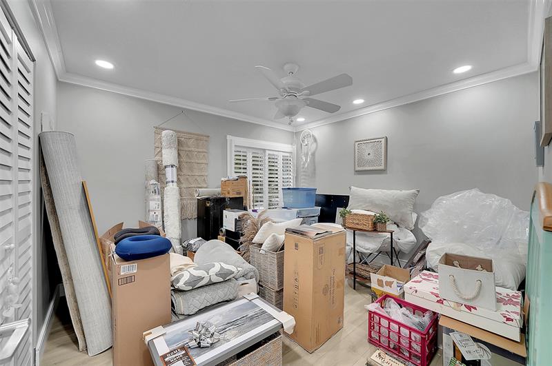 Image 28 of 36 For 573 Woodgate Cir