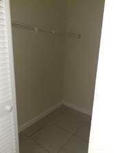 Image 21 of 22 For 4100 Riverside Dr  01
