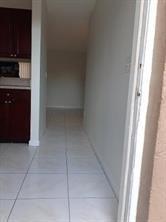 Image 4 of 22 For 4100 Riverside Dr  01