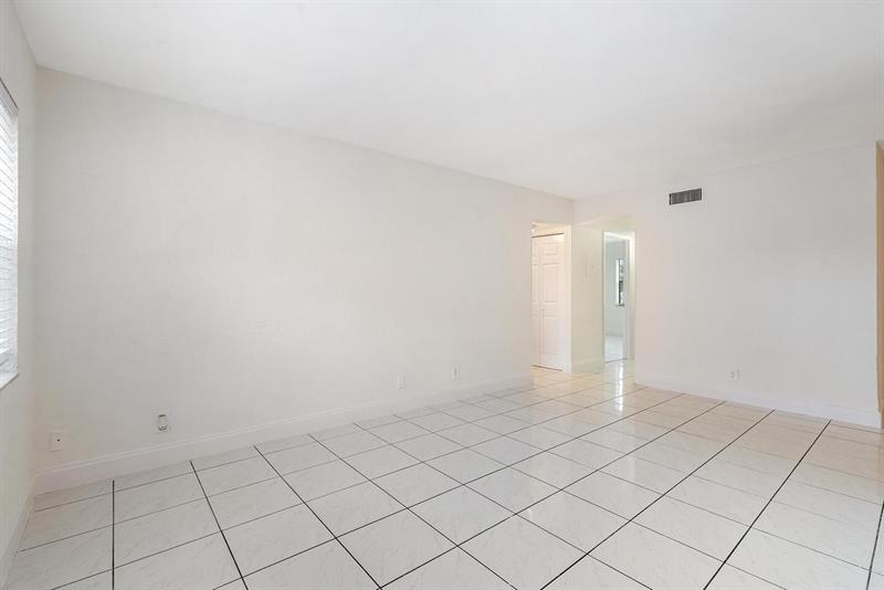 Image 5 of 26 For 11583 42nd St  11583