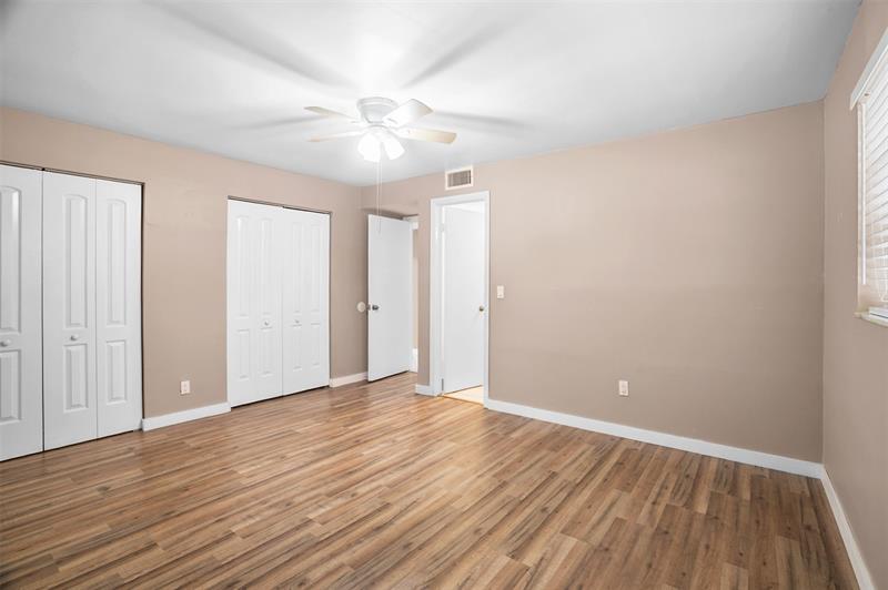 Image 13 of 33 For 22615 66th Ave  112