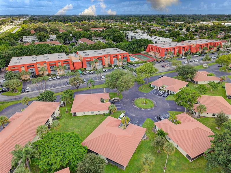 Image 28 of 33 For 22615 66th Ave  112