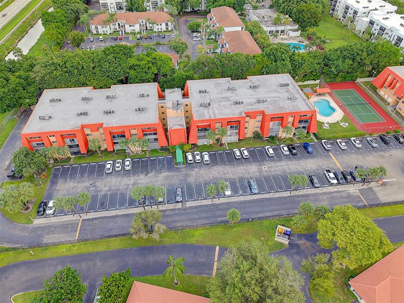 Image 29 of 33 For 22615 66th Ave  112