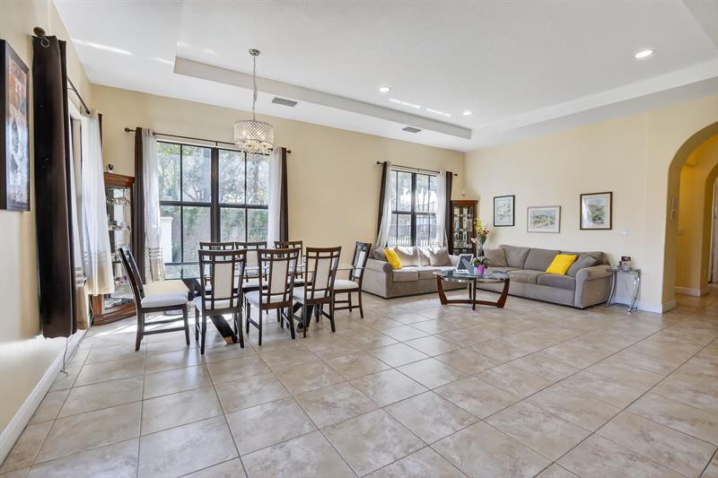 Image 12 of 67 For 8541 38th St