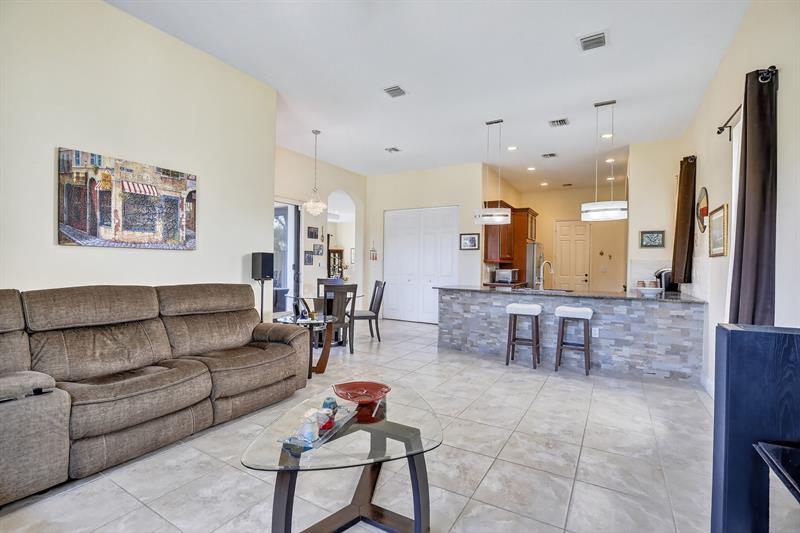 Image 23 of 67 For 8541 38th St