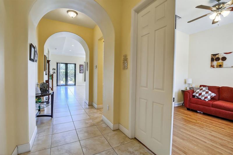 Image 7 of 67 For 8541 38th St
