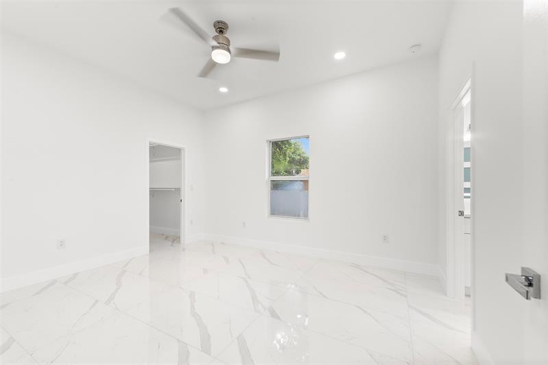 Image 16 of 24 For 2407 8th St  